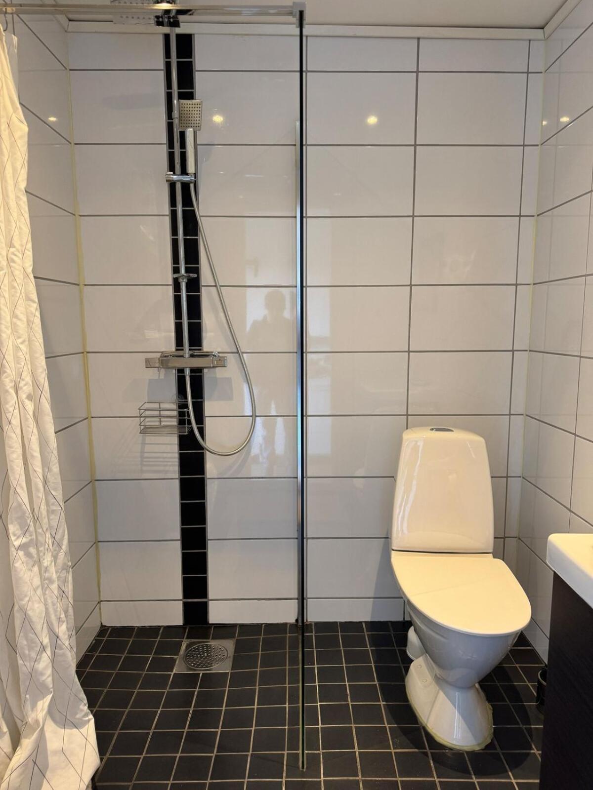 Bauernhof Kvarnviks Gard Close To Sea & Charming Country *